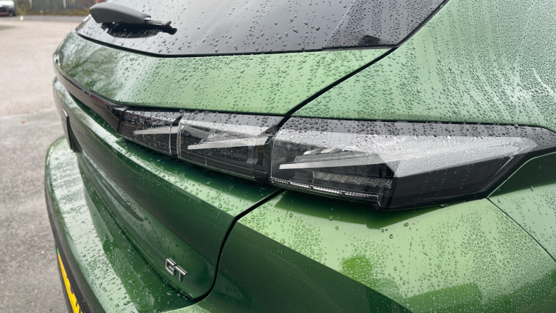 Peugeot 308 115kW GT 54kWh 5dr Auto Electric Hatchback